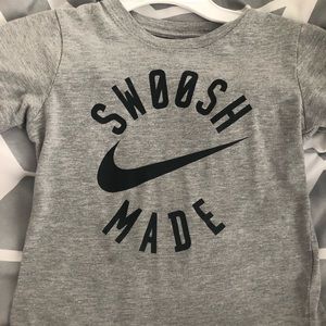 STILL AVAILABLE - Nike size 6-7